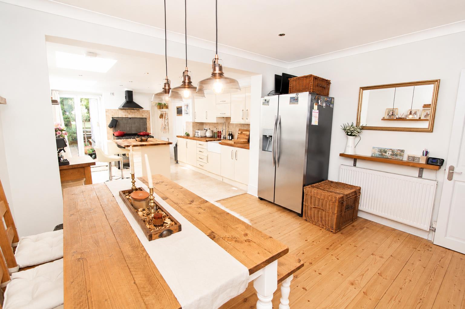 2 bed property in Carshalton Road, Carshalton